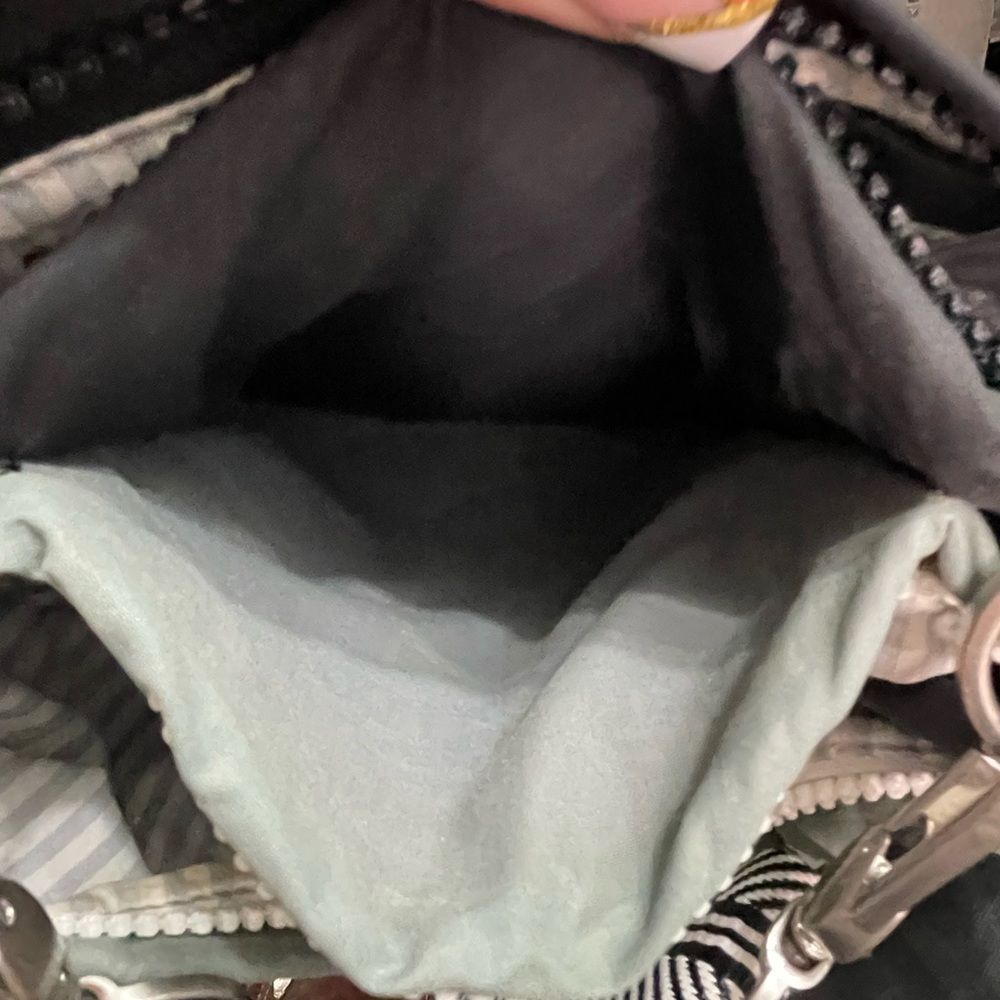 Lululemon crossbody purse  - Picture 9 of 10